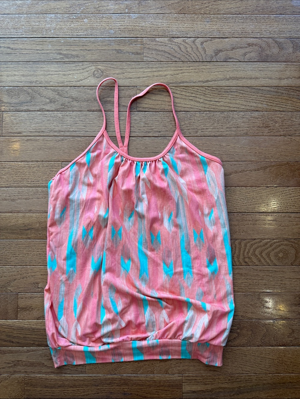 Prana 🫶🏼 🧘🏻‍♀️ Tribal print vibrant tank banded bottom size sm like new
